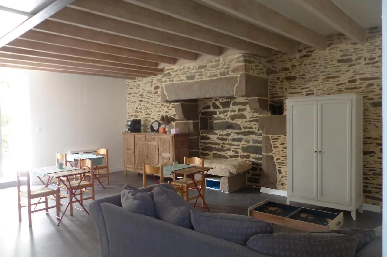 Maison D'Hotes Kercalow, Chambres D'Hotes Pleine-Fougères