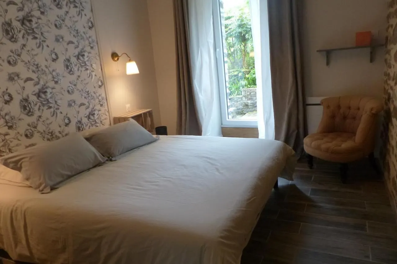 Maison D'Hotes Kercalow, Chambres D'Hotes Pleine-Fougères Bed & Breakfast